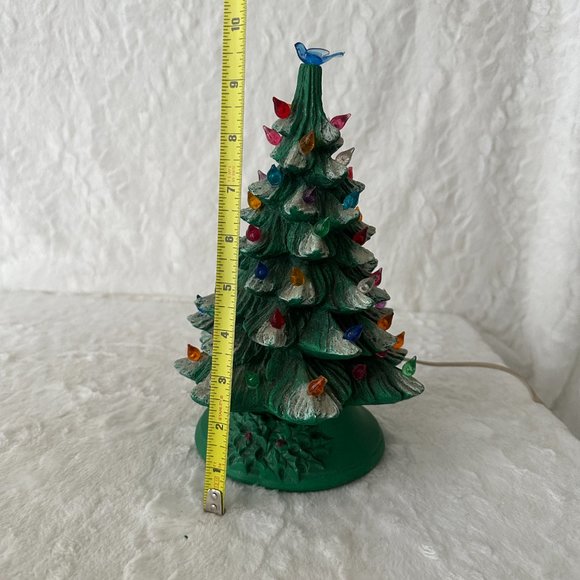 Vintage Lighted Ceramic Christmas Tree with base 2 piece Snow tipped 1986 - Picture 9 of 14